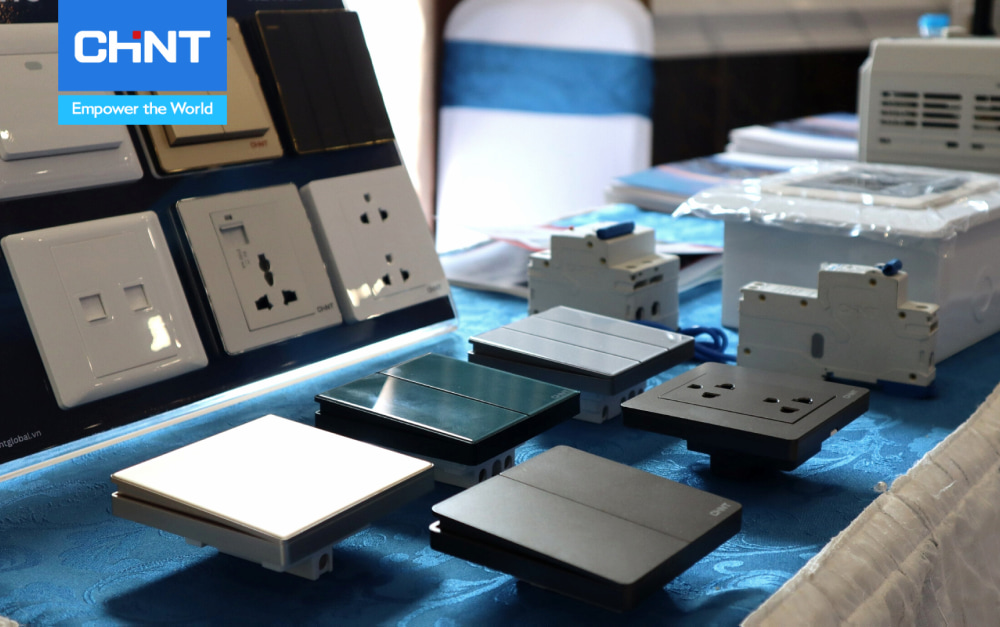 mot-so-dong-o-cam-cong-tac-pho-bien-tai-chint