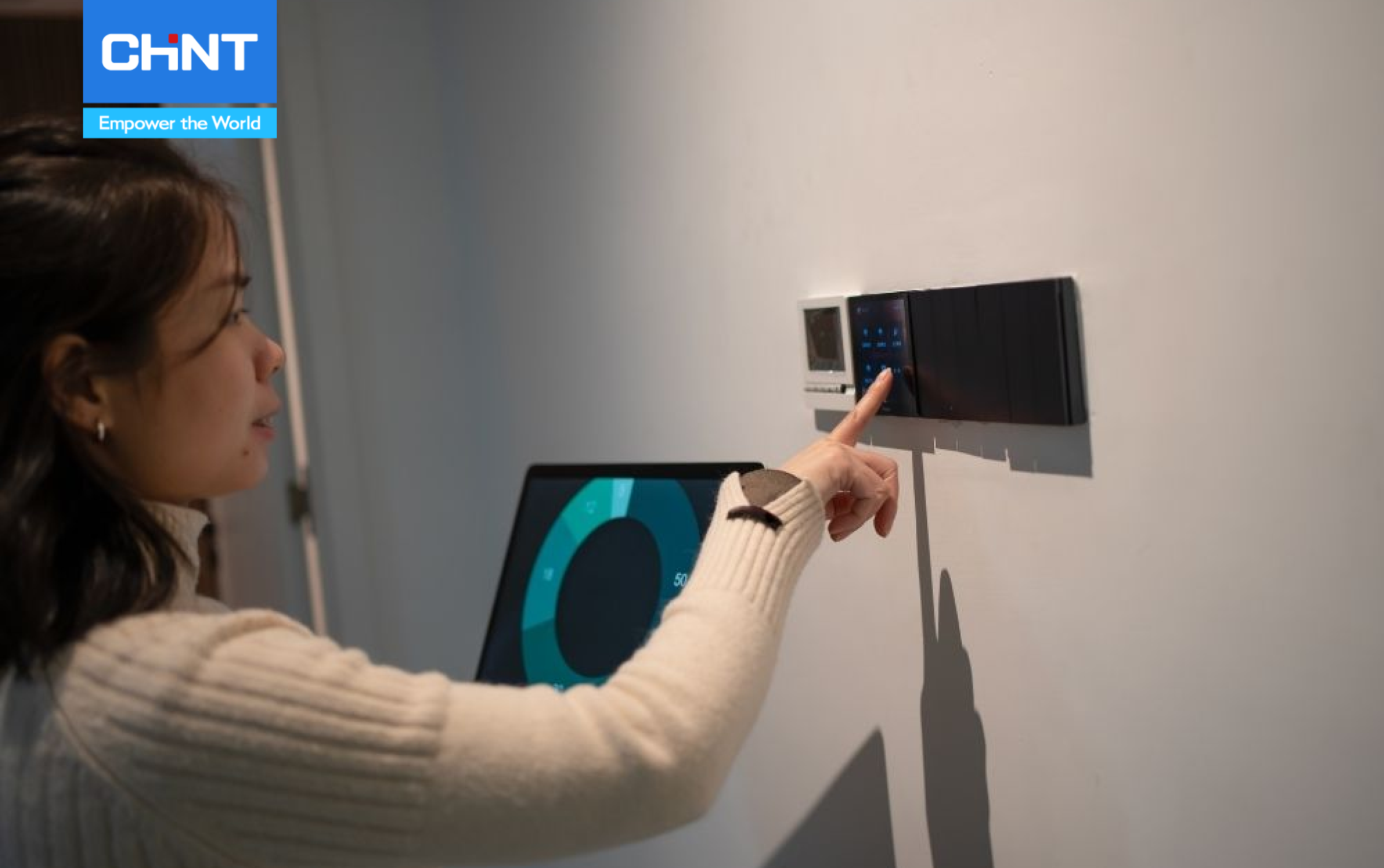 Công tắc điện thông minh an toàn cho cả gia đình 2 Công tắc điện thông minh được ứng dụng công nghệ cao, an toàn