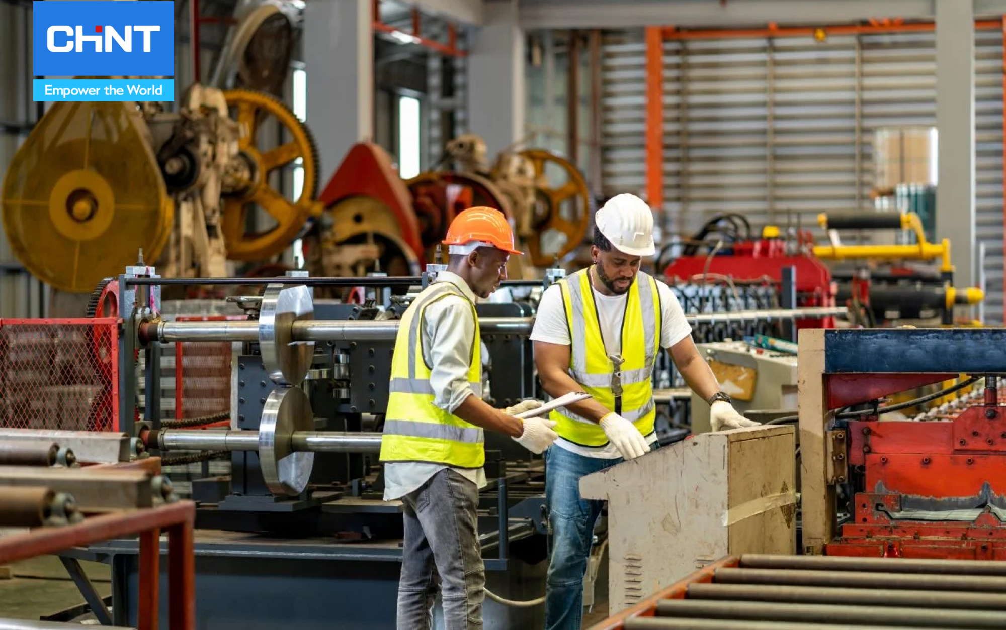 Tổng Quan Về Thiết Bị Điện Công Nghiệp Nặng 2 Thiết bị điện công nghiệp cần có kỹ thuật cao