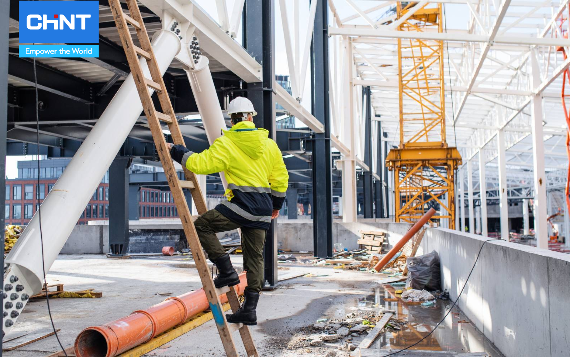 Lựa Chọn Thiết Bị Đóng Cắt Điện An Toàn Cho Công Trình 1 Lắp thiết bị đóng cắt cho công trình an toàn