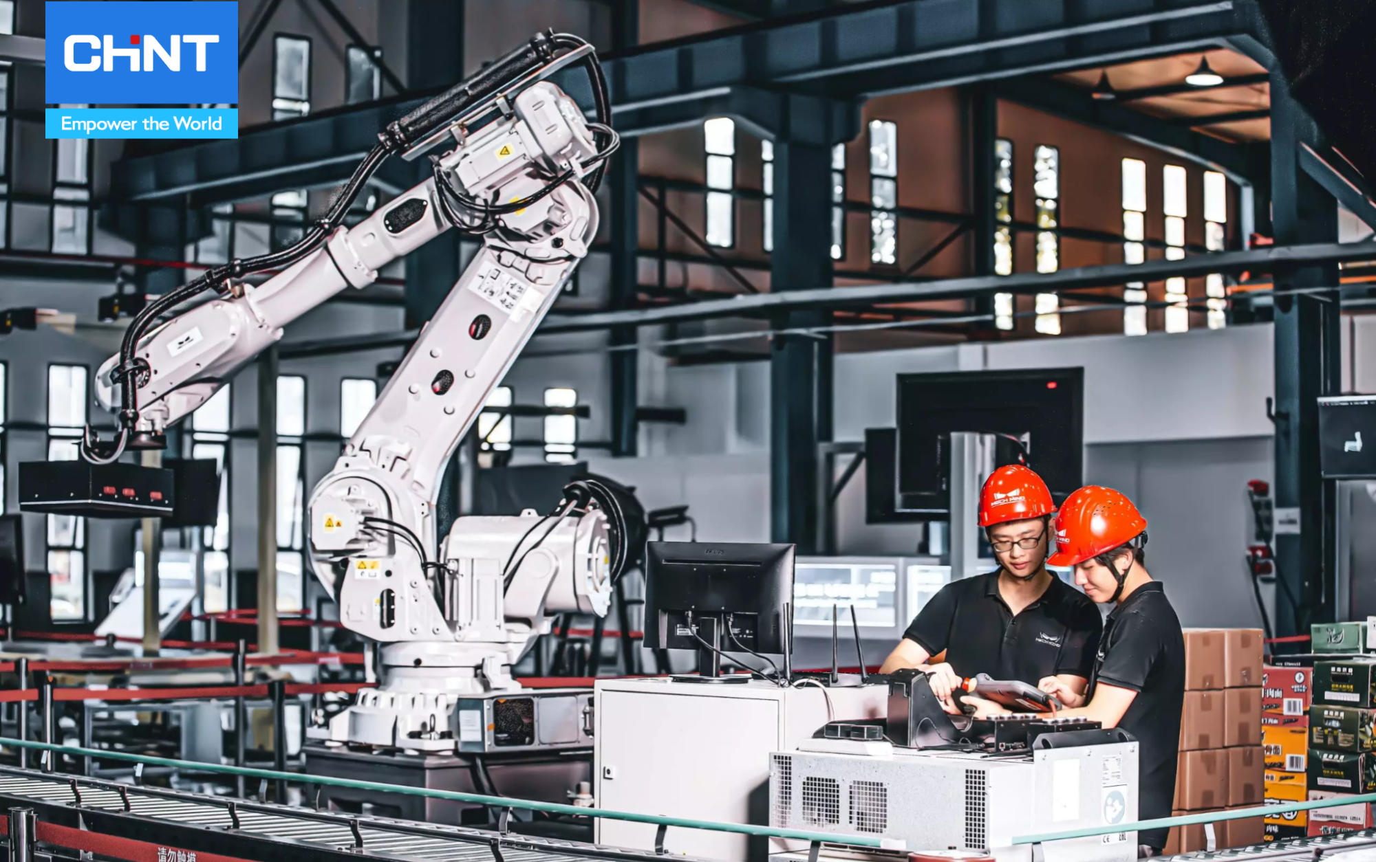 Nhà máy xanh tích hợp các robot để làm cùng con người